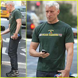 Anderson Cooper Shirtless