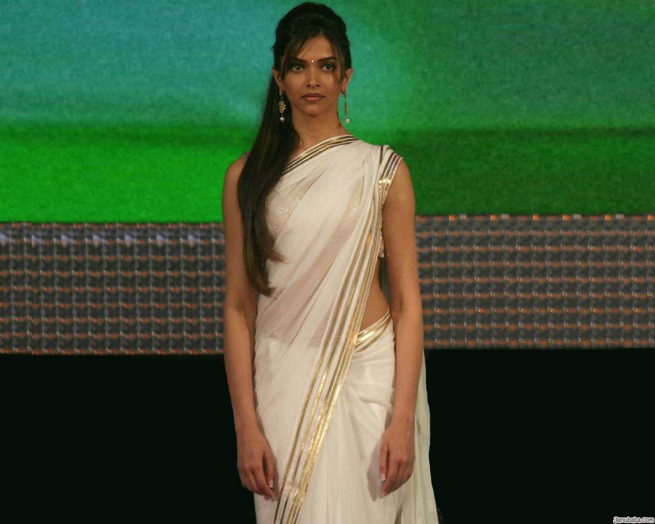 Deepika Padukone In Saree