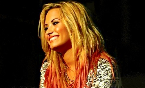 Demi Lovato Hair 2012 Pink