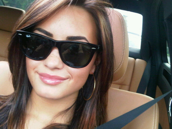 Demi Lovato Haircut