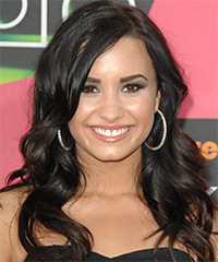 Demi Lovato Hairstyles And How To Do Them