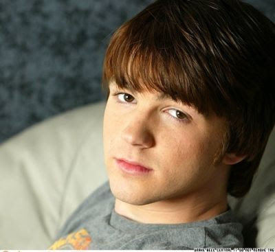 Drake Bell Car Accident Images