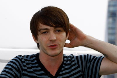 Drake Bell Car Accident Wallpapers