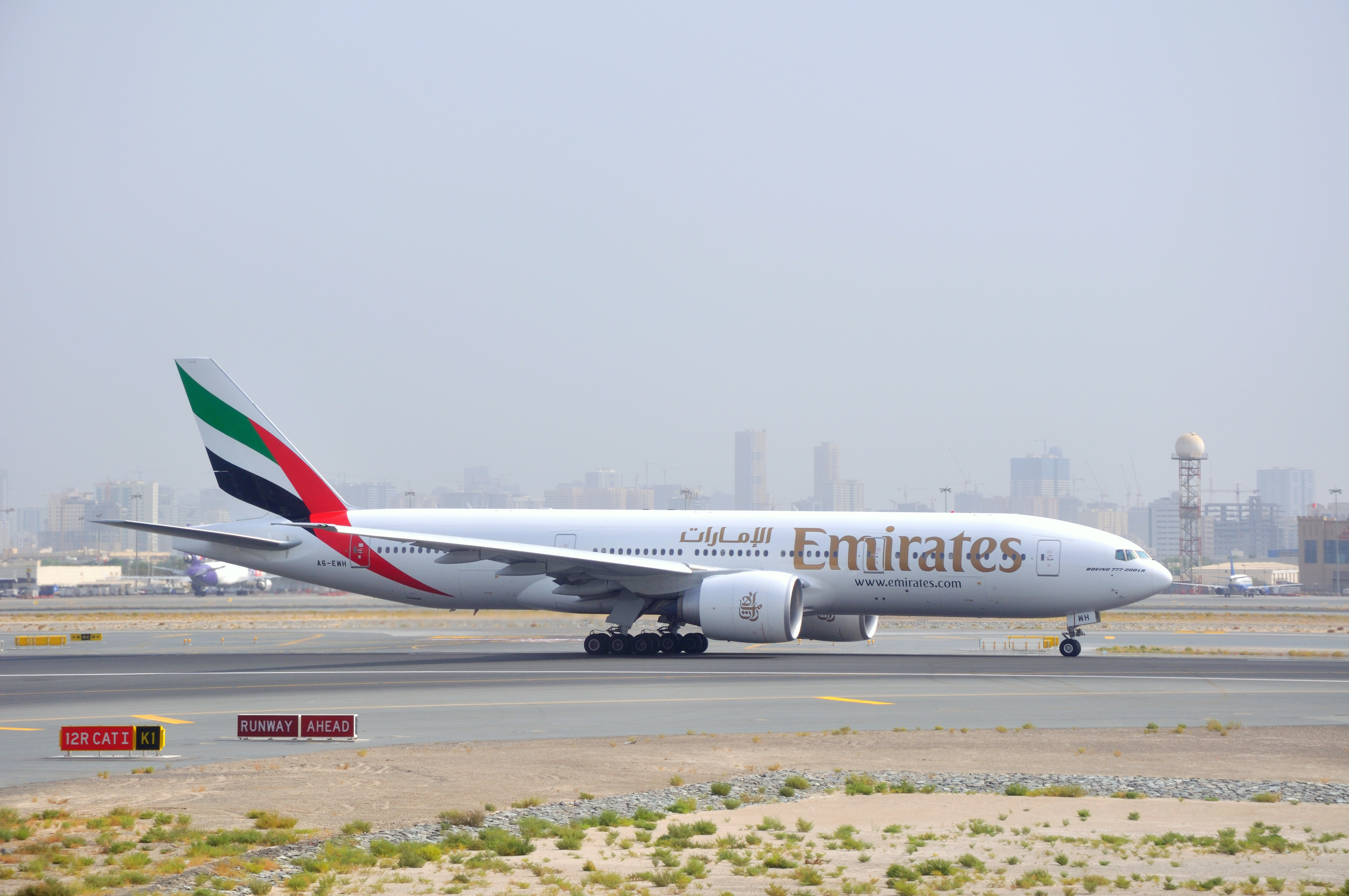 Dubai Airport Runway Length
