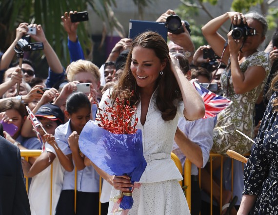 Duchess Of Cambridge Chi Photos 2012