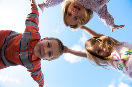 Images Of Children Playing Together