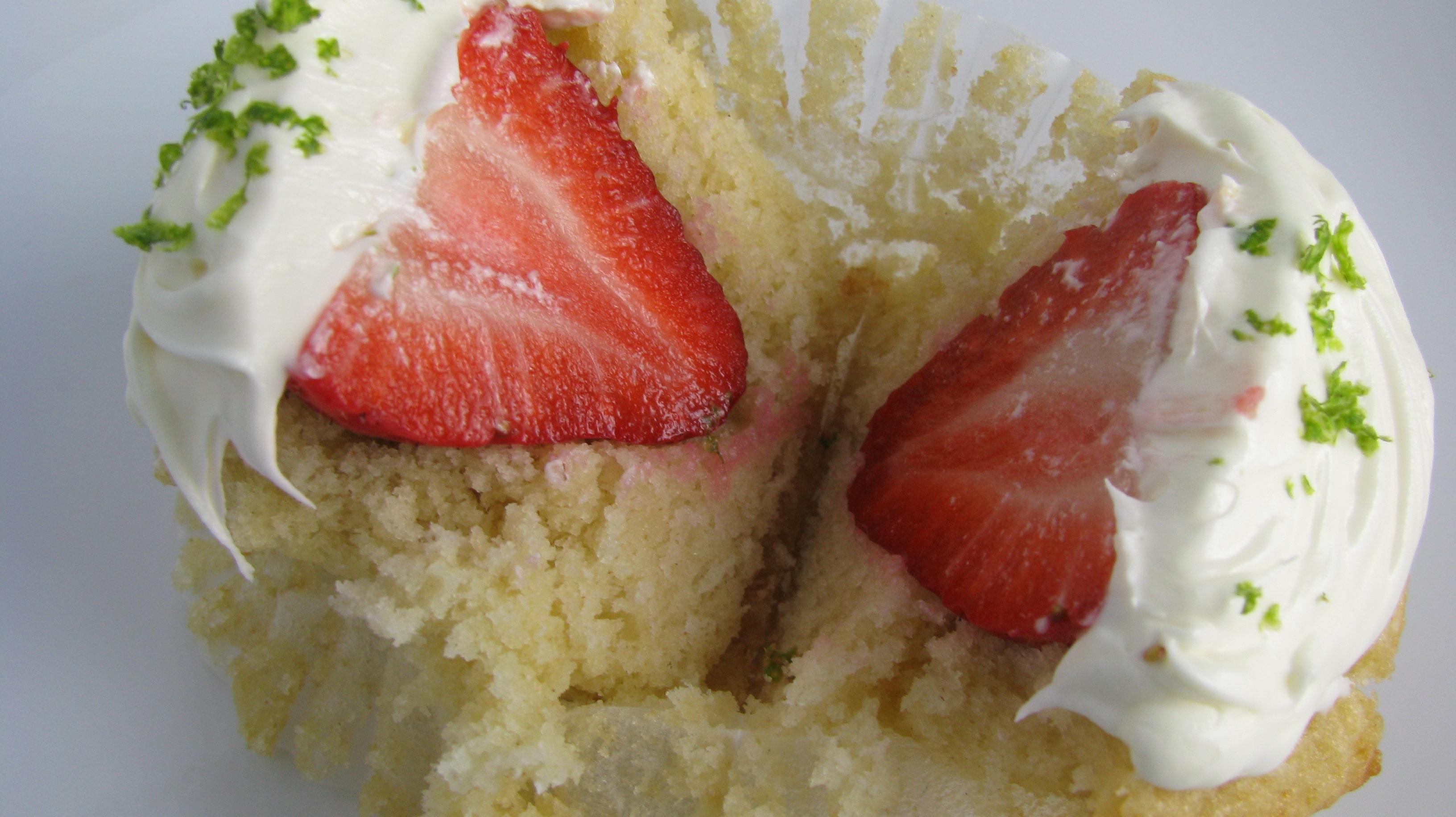 Strawberry Vanilla Cupcakes Recipe