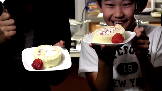 Strawberry Vanilla Roll Cake